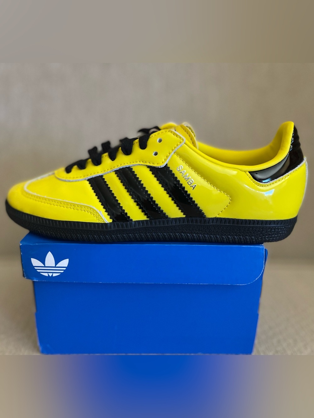 Size 6 - Adidas Samba OG Yellow Black JR8749 Women’s Brand New FAST SHIP
